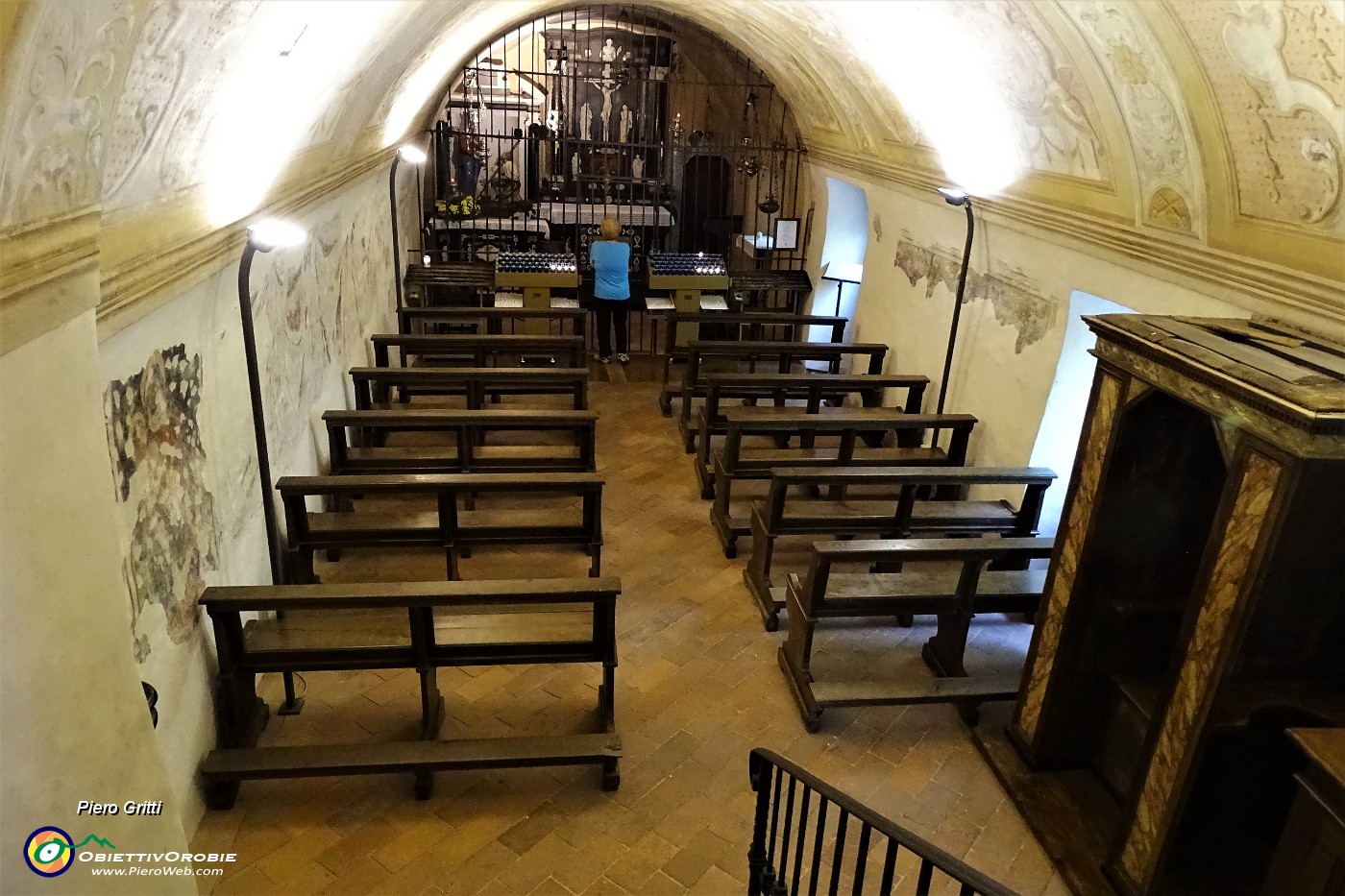 90 Chiesa inferiore-primitiva, cripta risalente al 1413 .JPG